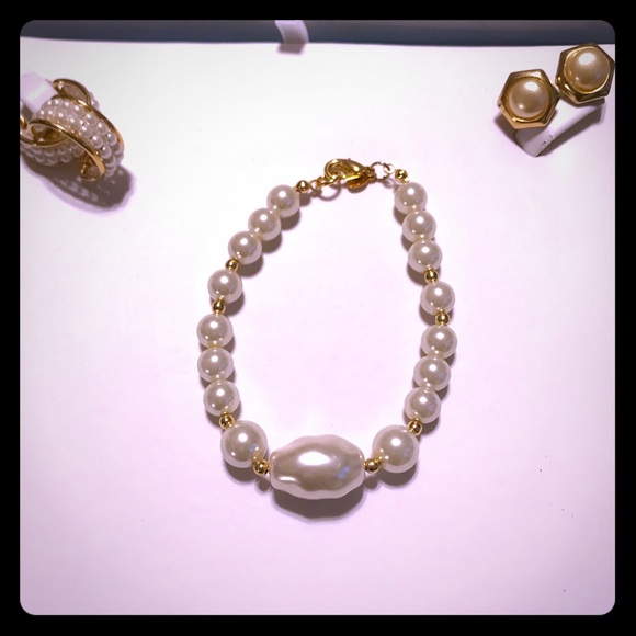 Faux Pear Bracelet with Two Styles of Earrings - Picture 1 of 1